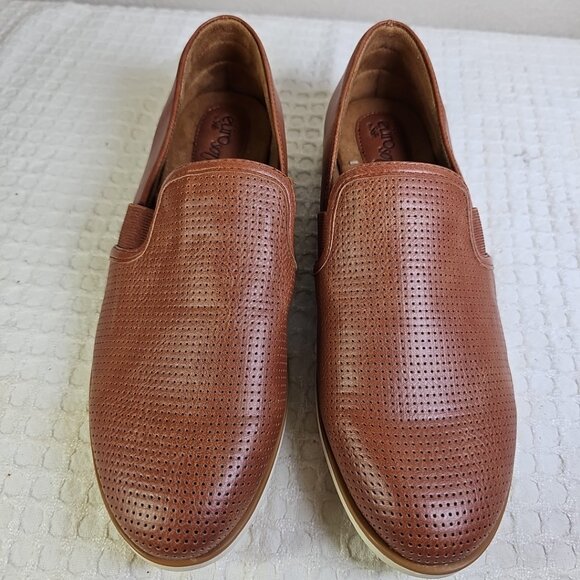 EuroSoft by Sofft Vernelle Brown Slip-On Loafers Womens Shoes Size 8 M New - Picture 1 of 11